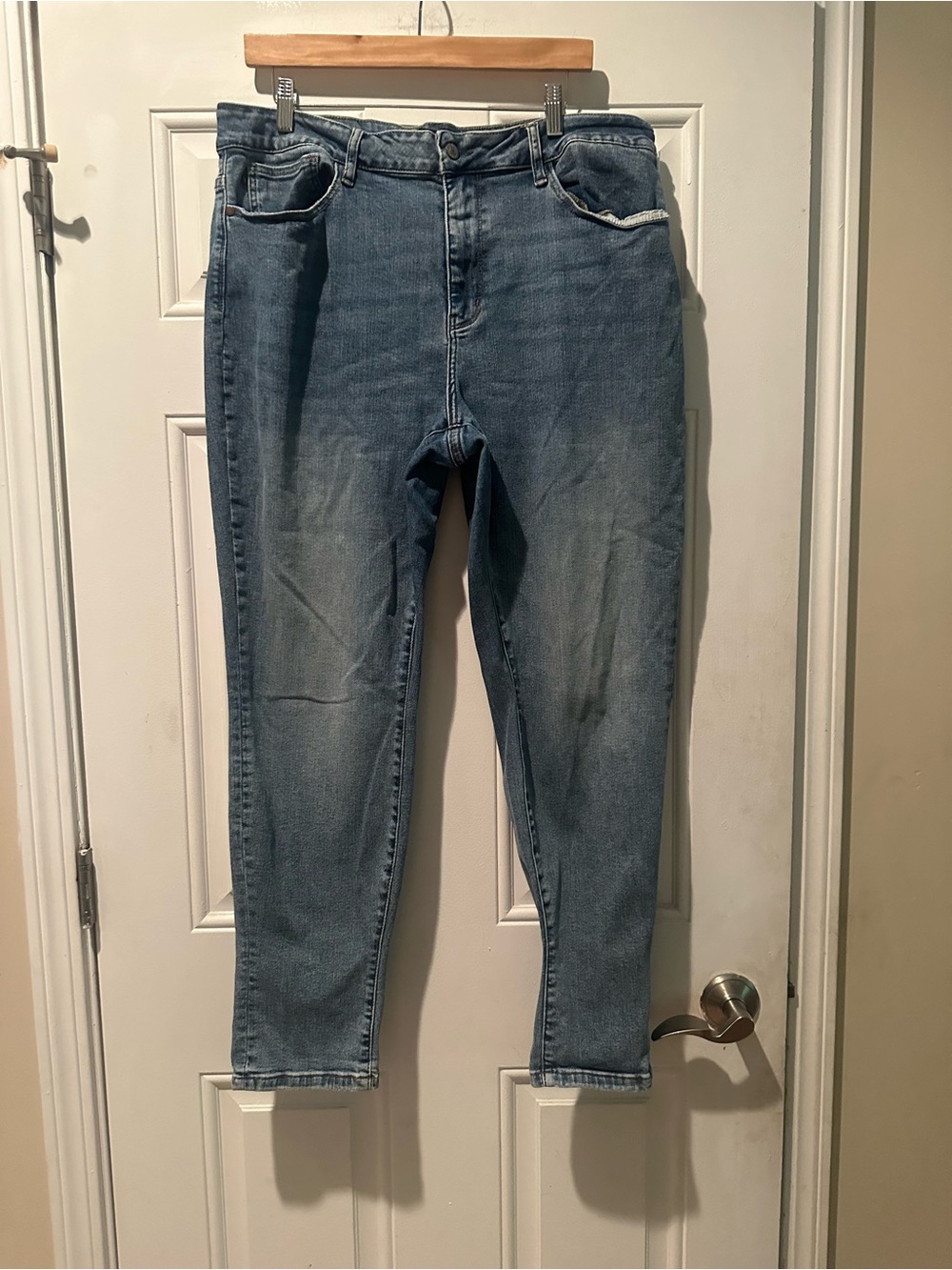 Judy Blue Medium Blue Boyfriend Jeans